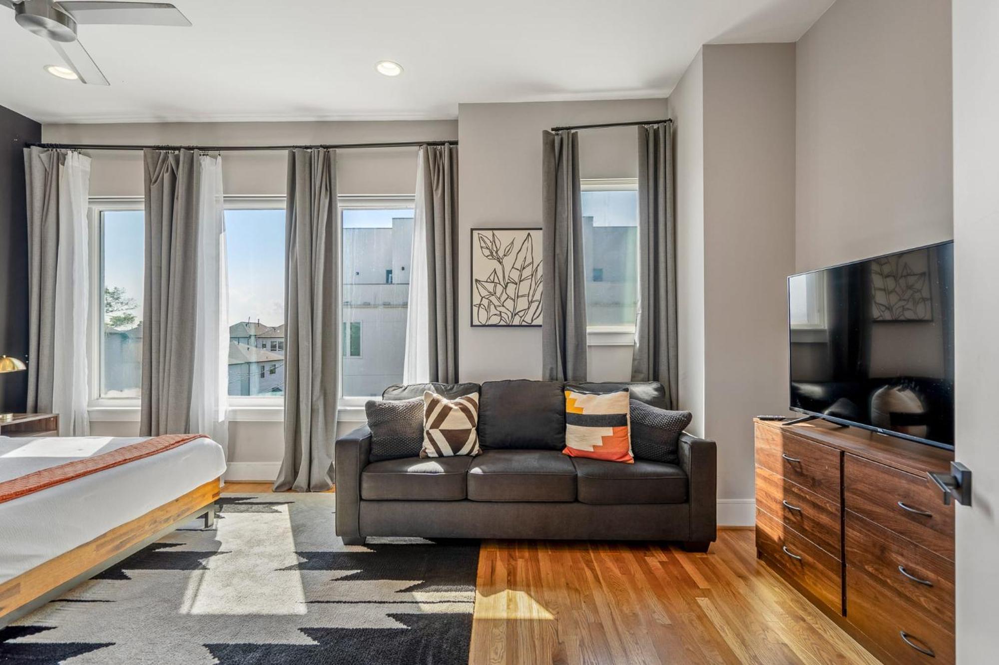 Luxury Downtown Getaway With Breathtaking Views Villa Houston Exterior foto