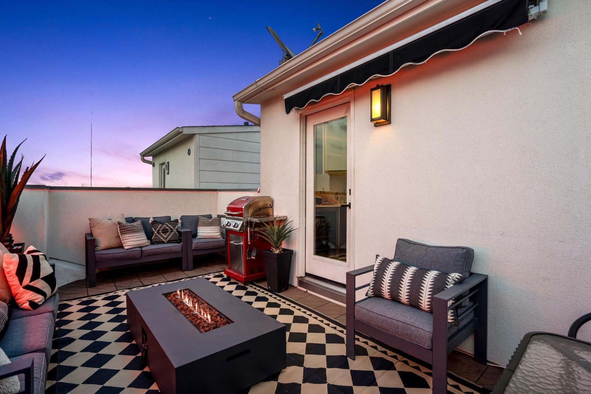 Luxury Downtown Getaway With Breathtaking Views Villa Houston Exterior foto