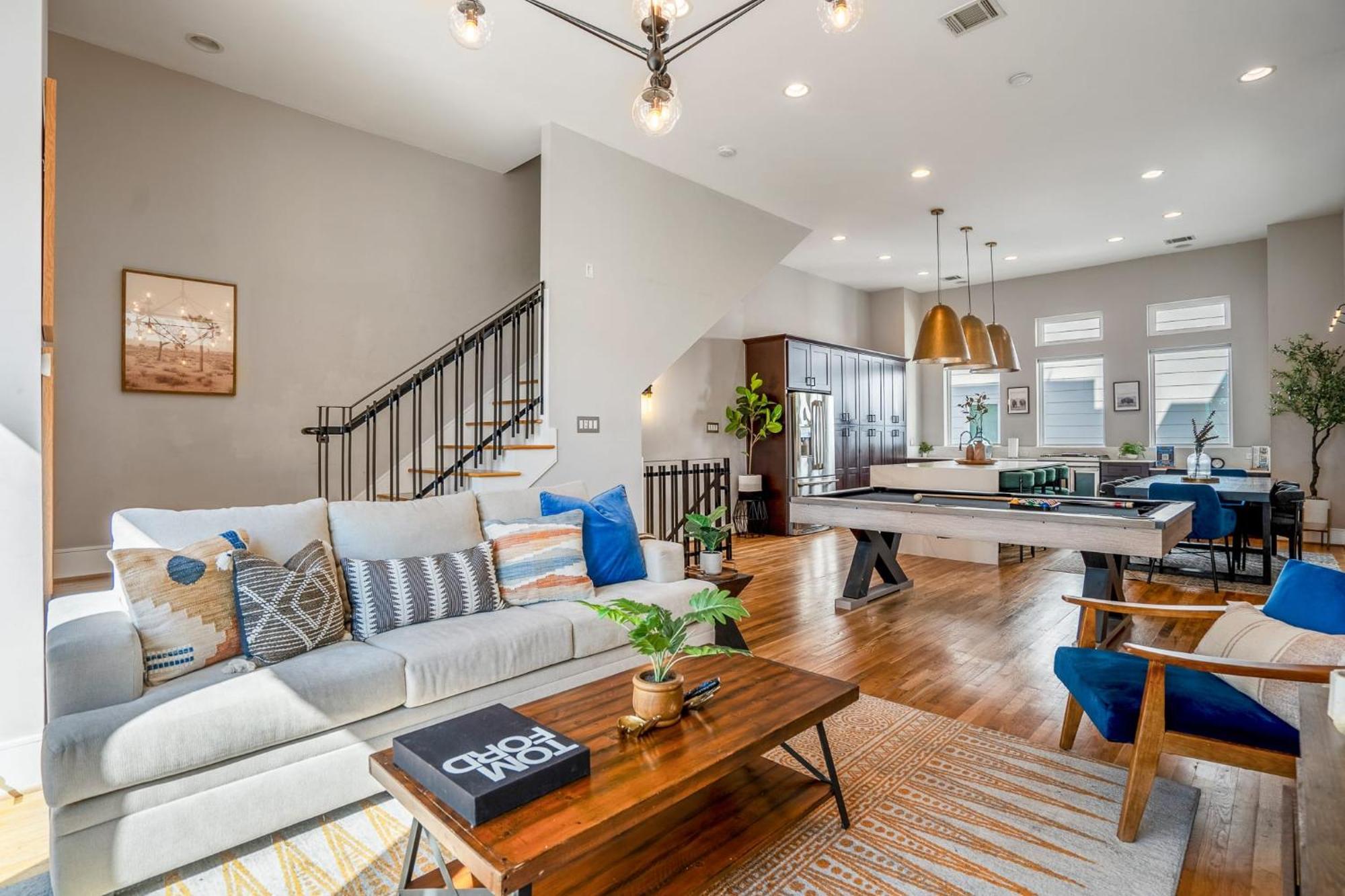Luxury Downtown Getaway With Breathtaking Views Villa Houston Exterior foto