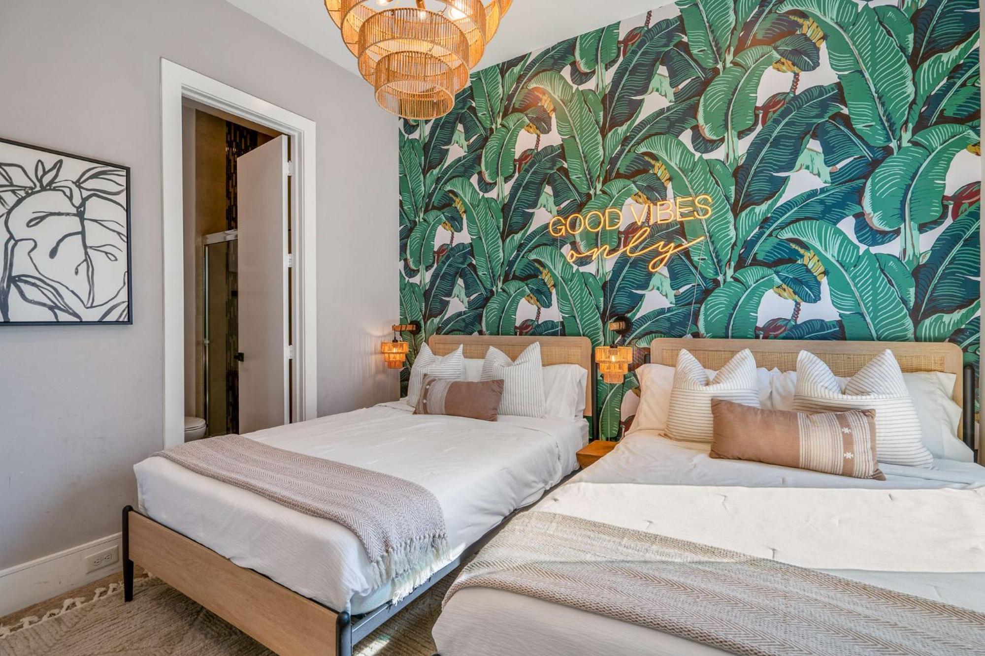 Luxury Downtown Getaway With Breathtaking Views Villa Houston Exterior foto