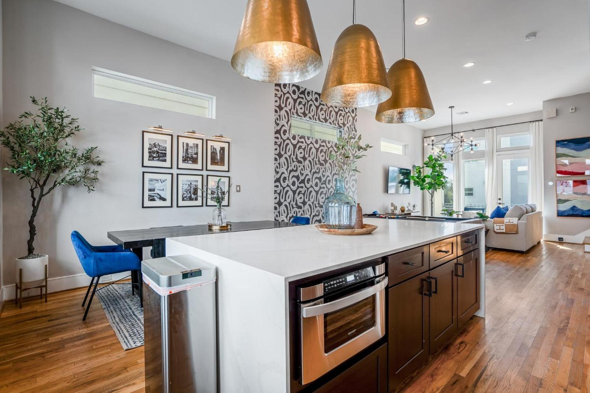 Luxury Downtown Getaway With Breathtaking Views Villa Houston Exterior foto